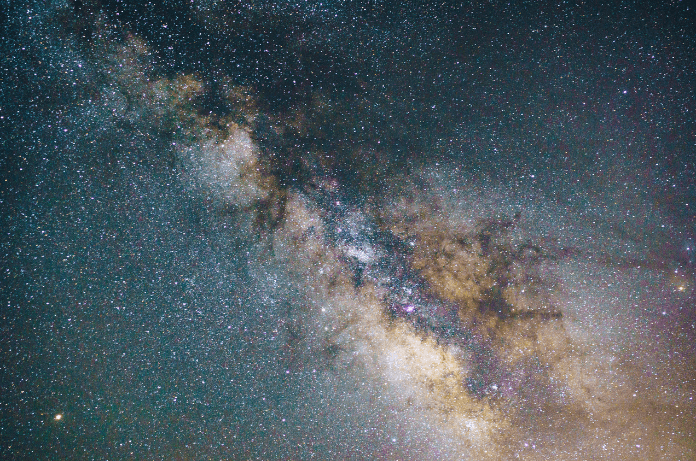Captures Best Shots of 4.6 Billion Year Old Icy Bodies